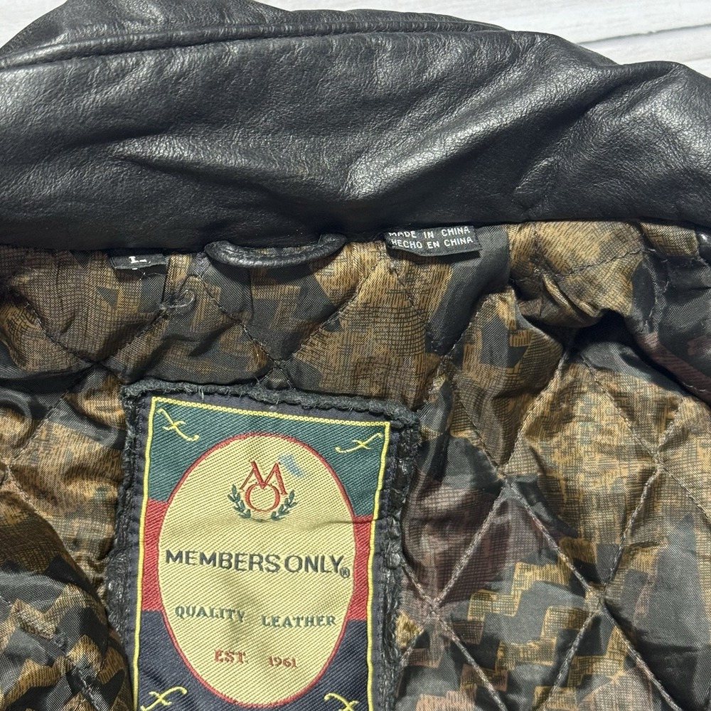 Vintage Members Only Bomber Jacket Mens Large Black Leather Coat Quilted Lining - Picture 8 of 9